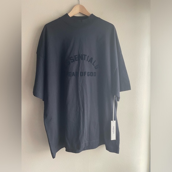 NEW Essential Fear Of God Men Black Thick Shirt Size Large - Picture 4 of 14